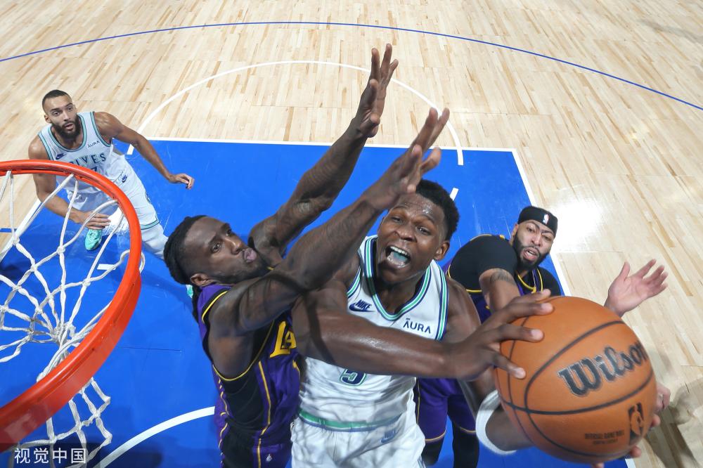 到更严厉的 到更严厉的